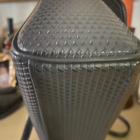 Liz Claiborne Purse - Picture 10 of 15